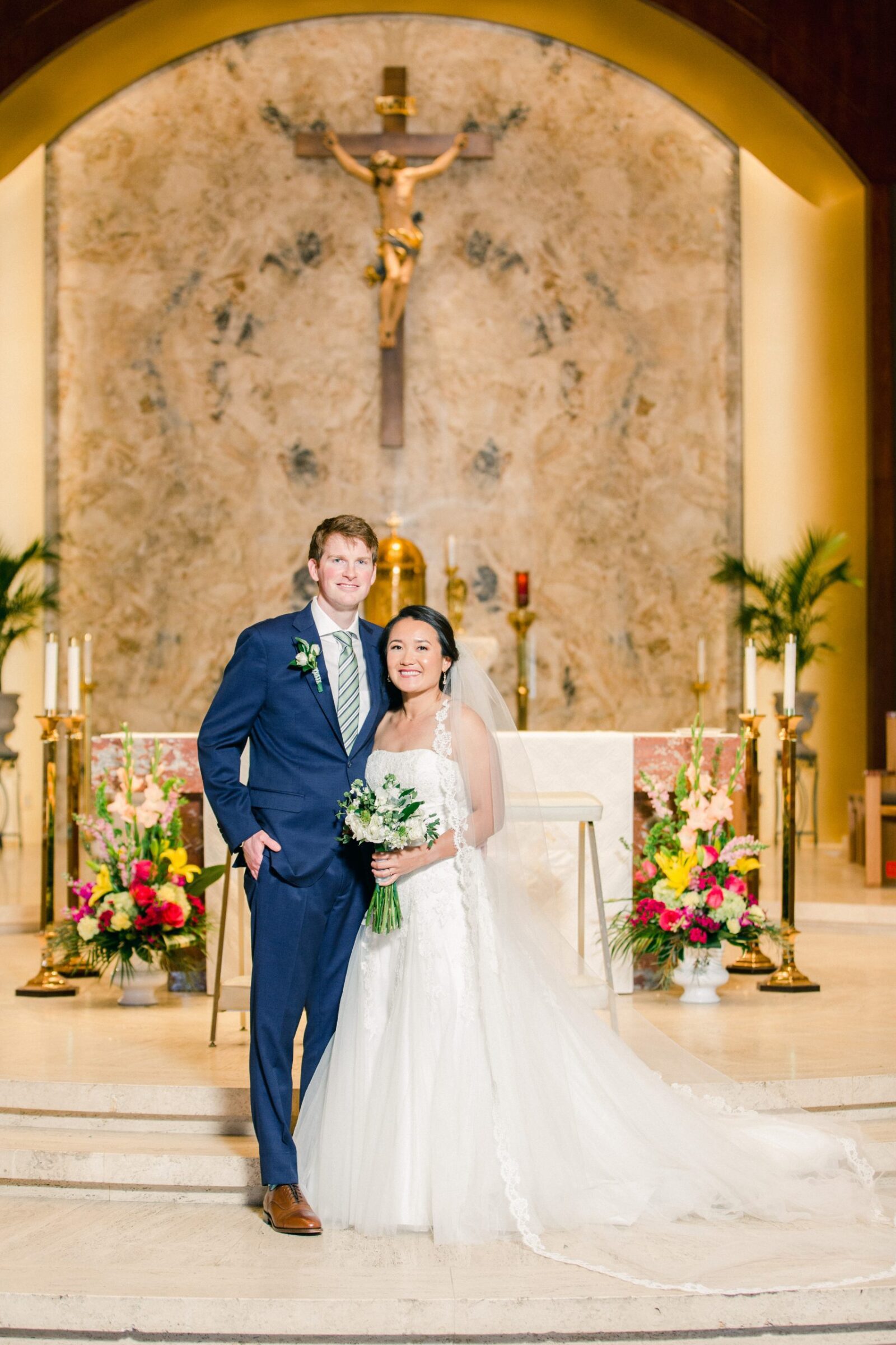Experienced, professional, comfortable wedding photographer!